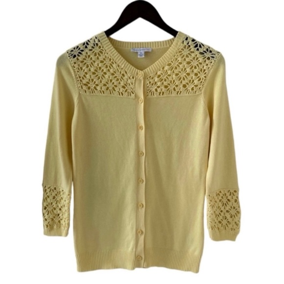 Isaac Mizrahi Live Yellow Button Down 3/4 Sleeve Cardigan with Crochet Detail XS - Picture 5 of 5